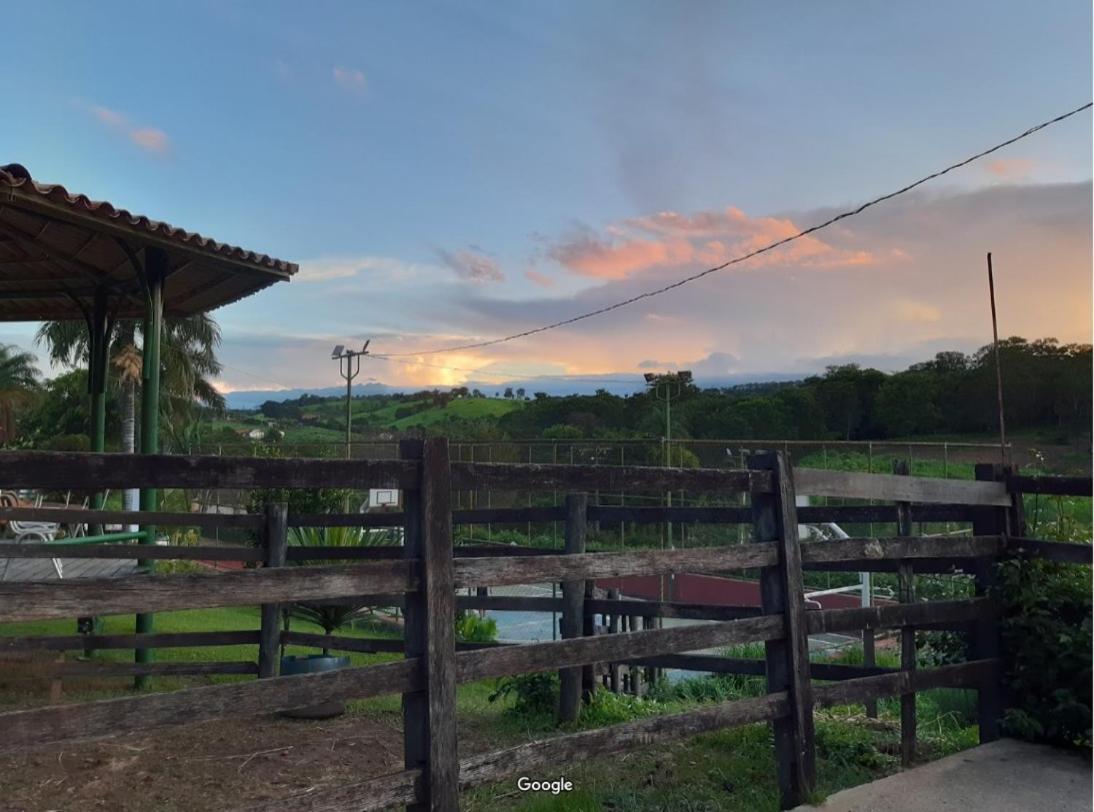 Hotel Fazenda Tucano Capim Branco Exteriér fotografie